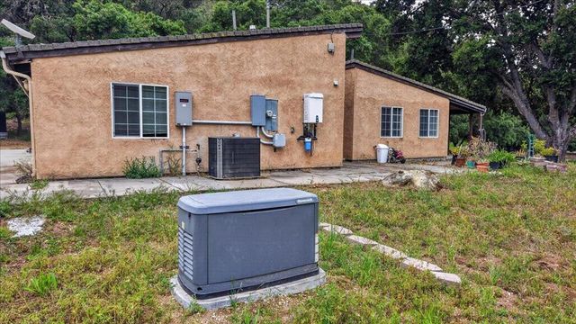 111 Hillside Road, San Juan Bautista, CA 95045