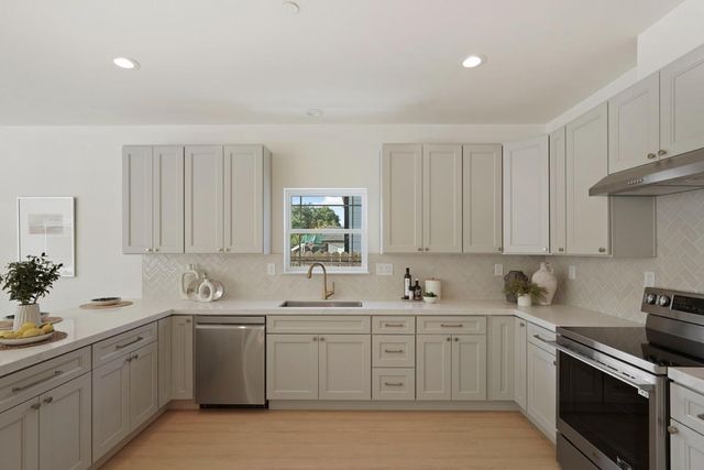 1721 N Golden Gate Ave, Stockton, CA 95205