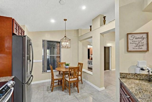 5221 Arbor Glen Circle, Lake Worth, FL 33463