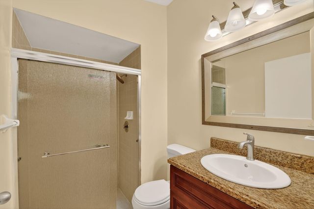 5221 Arbor Glen Circle, Lake Worth, FL 33463