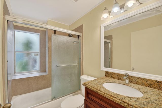 5221 Arbor Glen Circle, Lake Worth, FL 33463