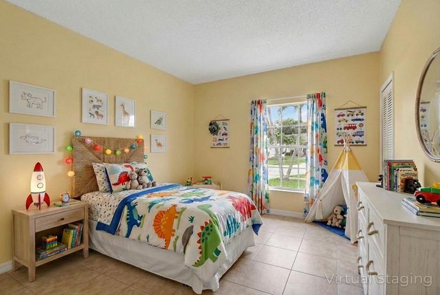 5221 Arbor Glen Circle, Lake Worth, FL 33463