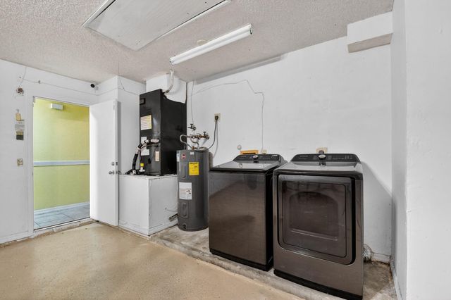 5221 Arbor Glen Circle, Lake Worth, FL 33463