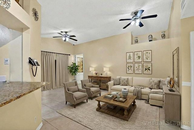 5221 Arbor Glen Circle, Lake Worth, FL 33463