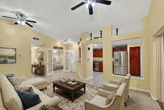 5221 Arbor Glen Circle, Lake Worth, FL 33463