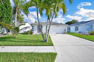 5221 Arbor Glen Circle, Lake Worth, FL 33463