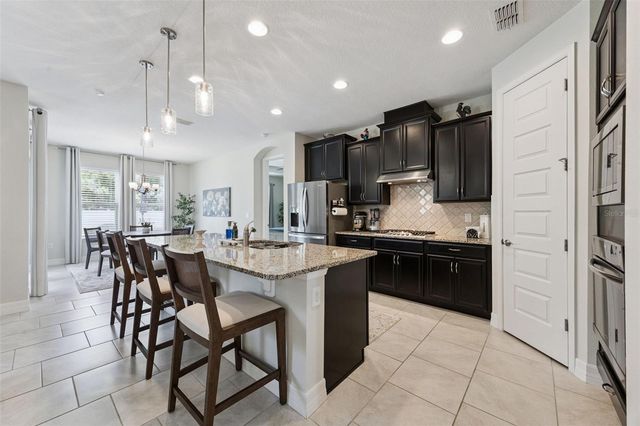 1048 WOOD DALE CIRCLE, Oviedo, FL 32765