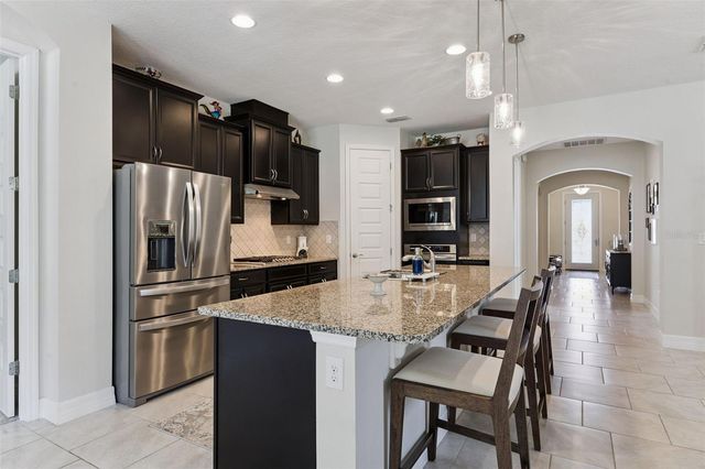 1048 WOOD DALE CIRCLE, Oviedo, FL 32765