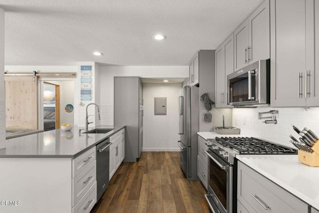 2274 Martinique Lane, Oxnard, CA 93035