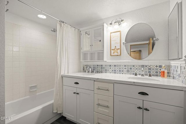 2274 Martinique Lane, Oxnard, CA 93035