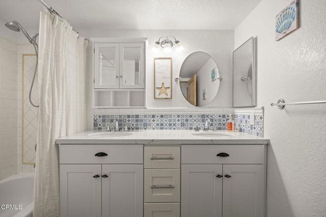 2274 Martinique Lane, Oxnard, CA 93035