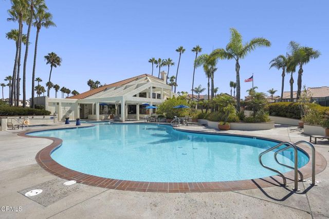 2274 Martinique Lane, Oxnard, CA 93035