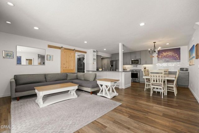 2274 Martinique Lane, Oxnard, CA 93035