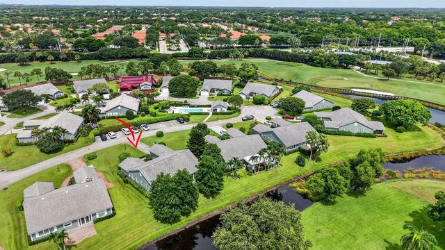 15 Holly Drive, Boynton Beach, FL 33436