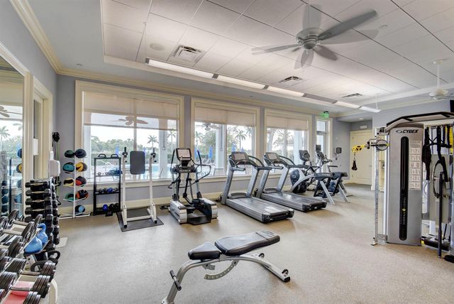 15 Holly Drive, Boynton Beach, FL 33436