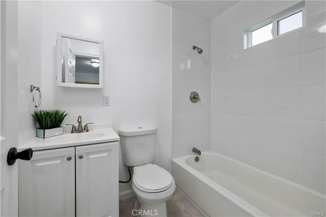 527 W 119th, Los Angeles, CA 90044