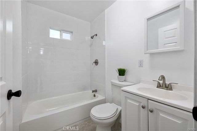 527 W 119th, Los Angeles, CA 90044