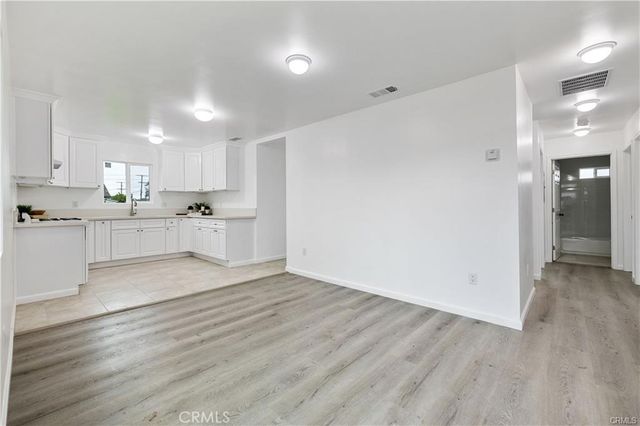 527 W 119th, Los Angeles, CA 90044