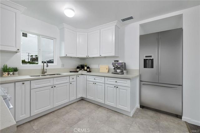 527 W 119th, Los Angeles, CA 90044