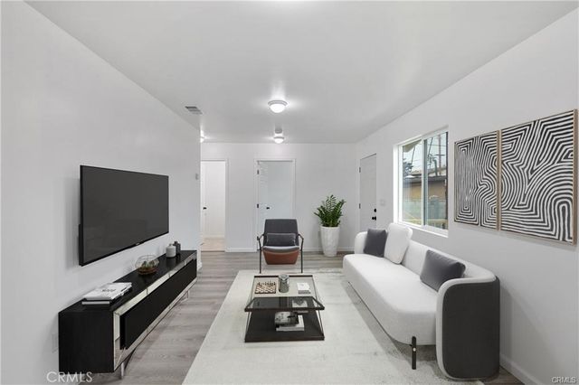 527 W 119th, Los Angeles, CA 90044