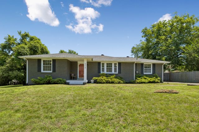 5018 Bonnawell Dr, Hermitage, TN 37076