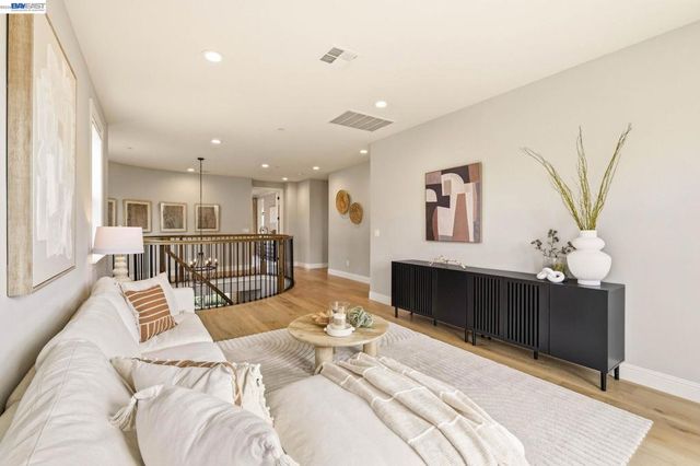 1091 Trumpet Vine Lane, San Ramon, CA 94582