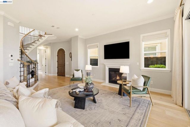 1091 Trumpet Vine Lane, San Ramon, CA 94582