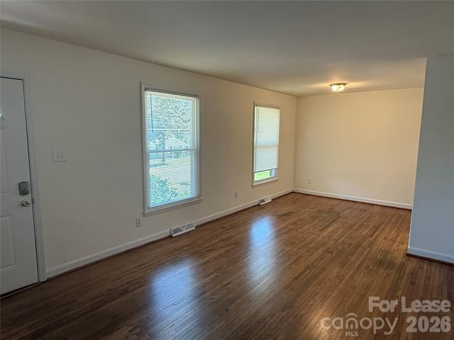 4629 Cinderella Road, Charlotte, NC 28213