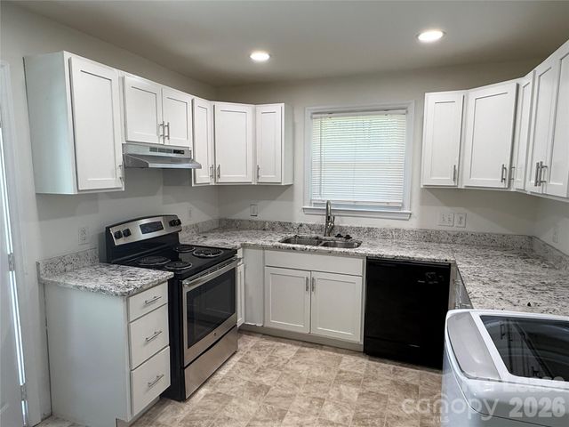 4629 Cinderella Road, Charlotte, NC 28213