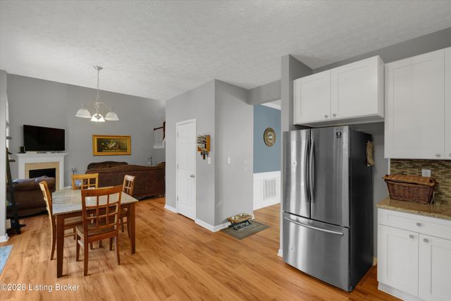 1707 Keating Dr, Louisville, KY 40245