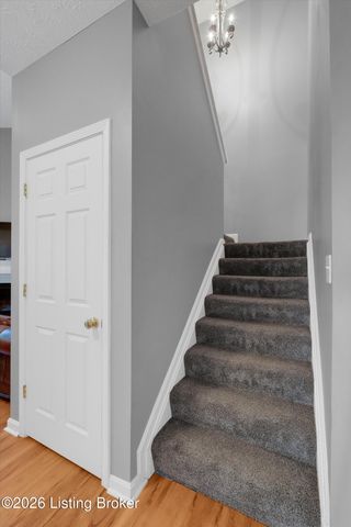 1707 Keating Dr, Louisville, KY 40245