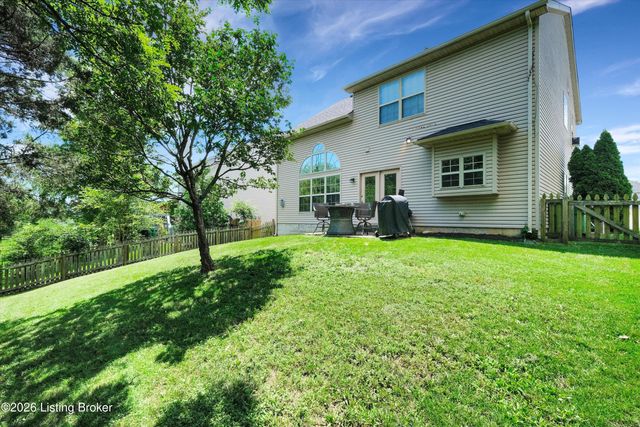 1707 Keating Dr, Louisville, KY 40245