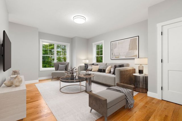 168 Vale St, Tewksbury, MA 01876