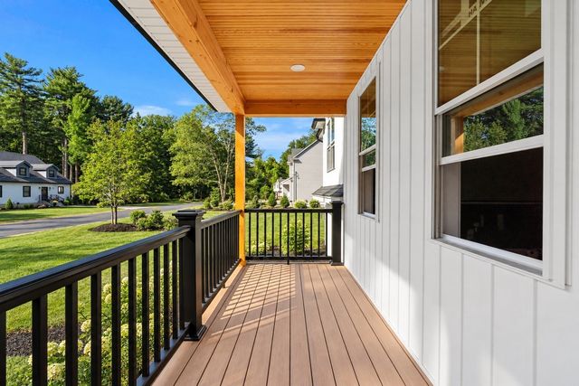 168 Vale St, Tewksbury, MA 01876