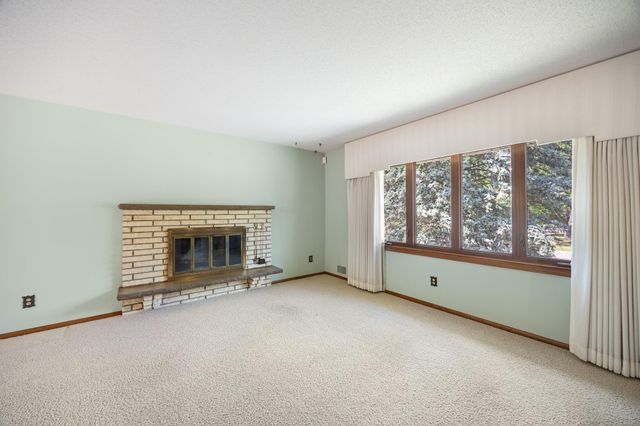 3830 Idaho Avenue N, Crystal, MN 55427