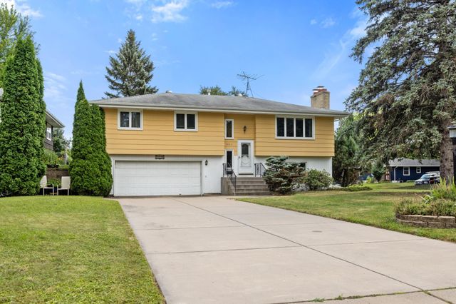3830 Idaho Avenue N, Crystal, MN 55427