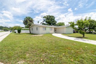 7102 HOLLYBAY ROAD, New Port Richey, FL 34653