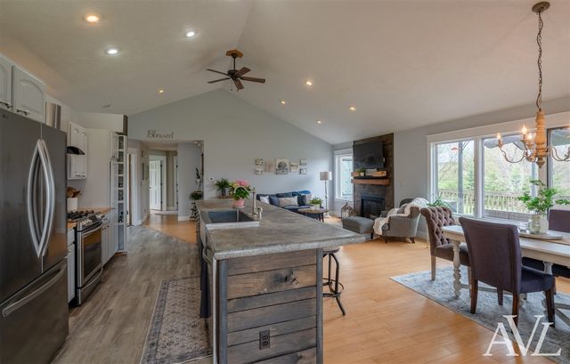 11855 Woodland Park Drive, Belding, MI 48809