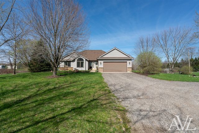 11855 Woodland Park Drive, Belding, MI 48809