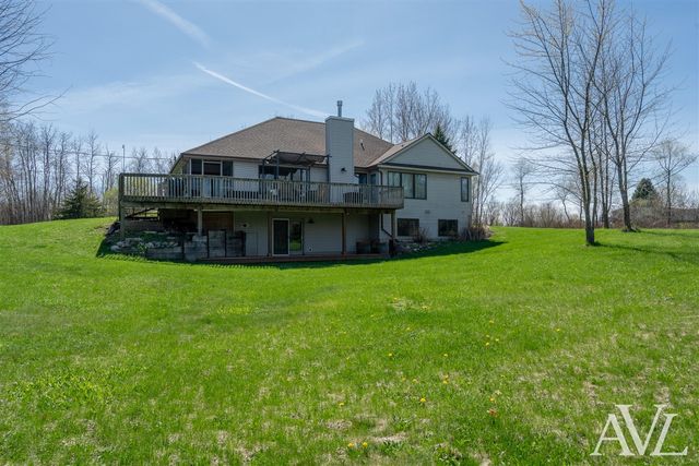 11855 Woodland Park Drive, Belding, MI 48809