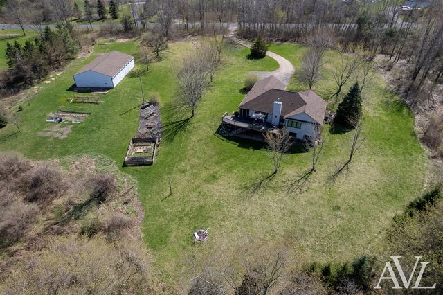 11855 Woodland Park Drive, Belding, MI 48809