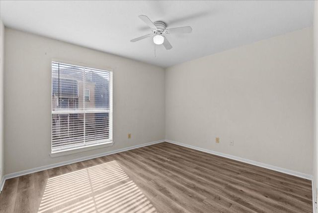 18511 Egret Bay Boulevard 205, Webster, TX 77058