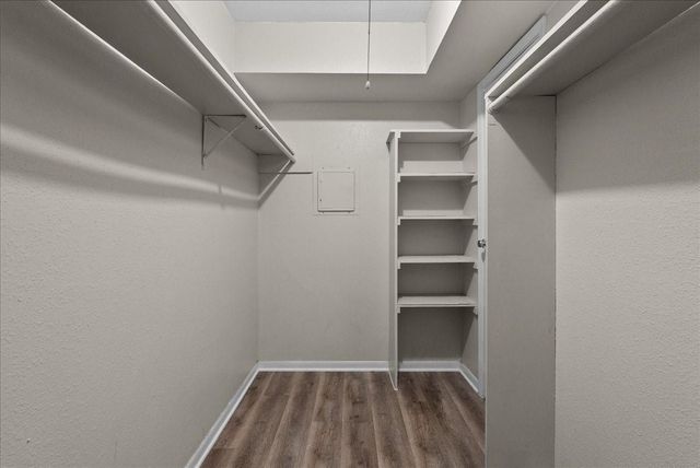 18511 Egret Bay Boulevard 205, Webster, TX 77058