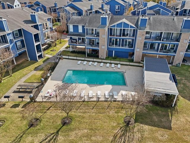 18511 Egret Bay Boulevard 205, Webster, TX 77058