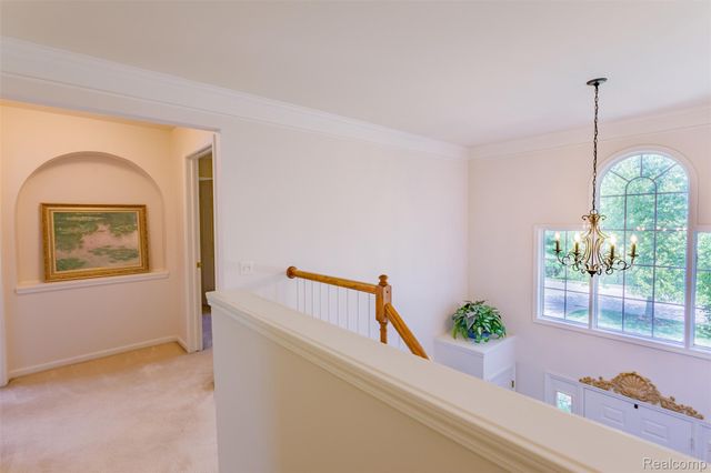 1964 Bloomfield Oaks Drive, West Bloomfield Charter Township, MI 48324