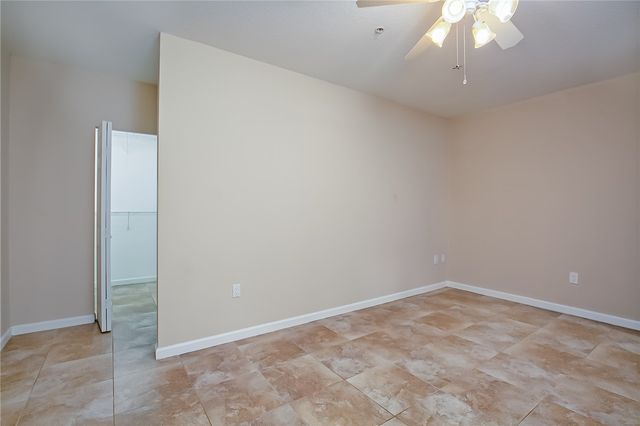 5015 Fairways Circle 107, Vero Beach, FL 32967