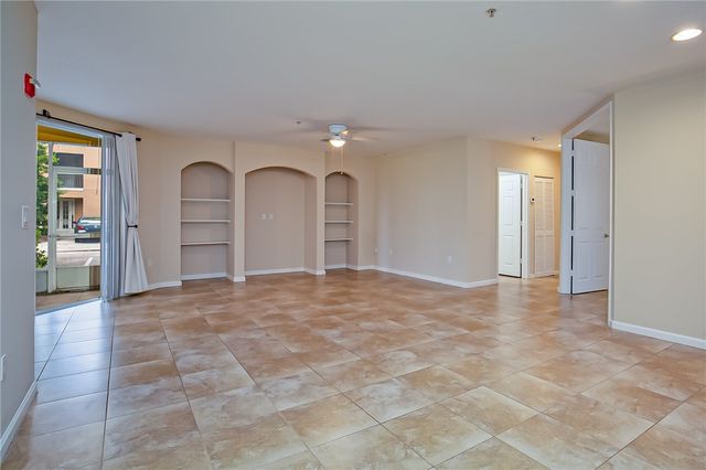 5015 Fairways Circle 107, Vero Beach, FL 32967