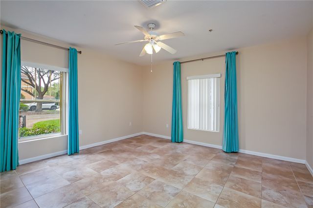 5015 Fairways Circle 107, Vero Beach, FL 32967