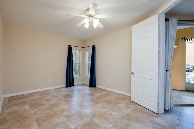 5015 Fairways Circle 107, Vero Beach, FL 32967