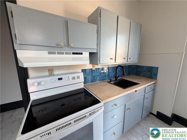 146 West Broad Street, Bethlehem City, PA 18018